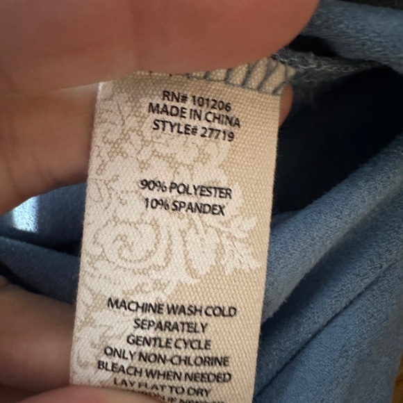 Soft Surroundings NWT Ultra Soft Blue Heaven Flowy Asymmetric Cardigan Sz Medium - Picture 8 of 8